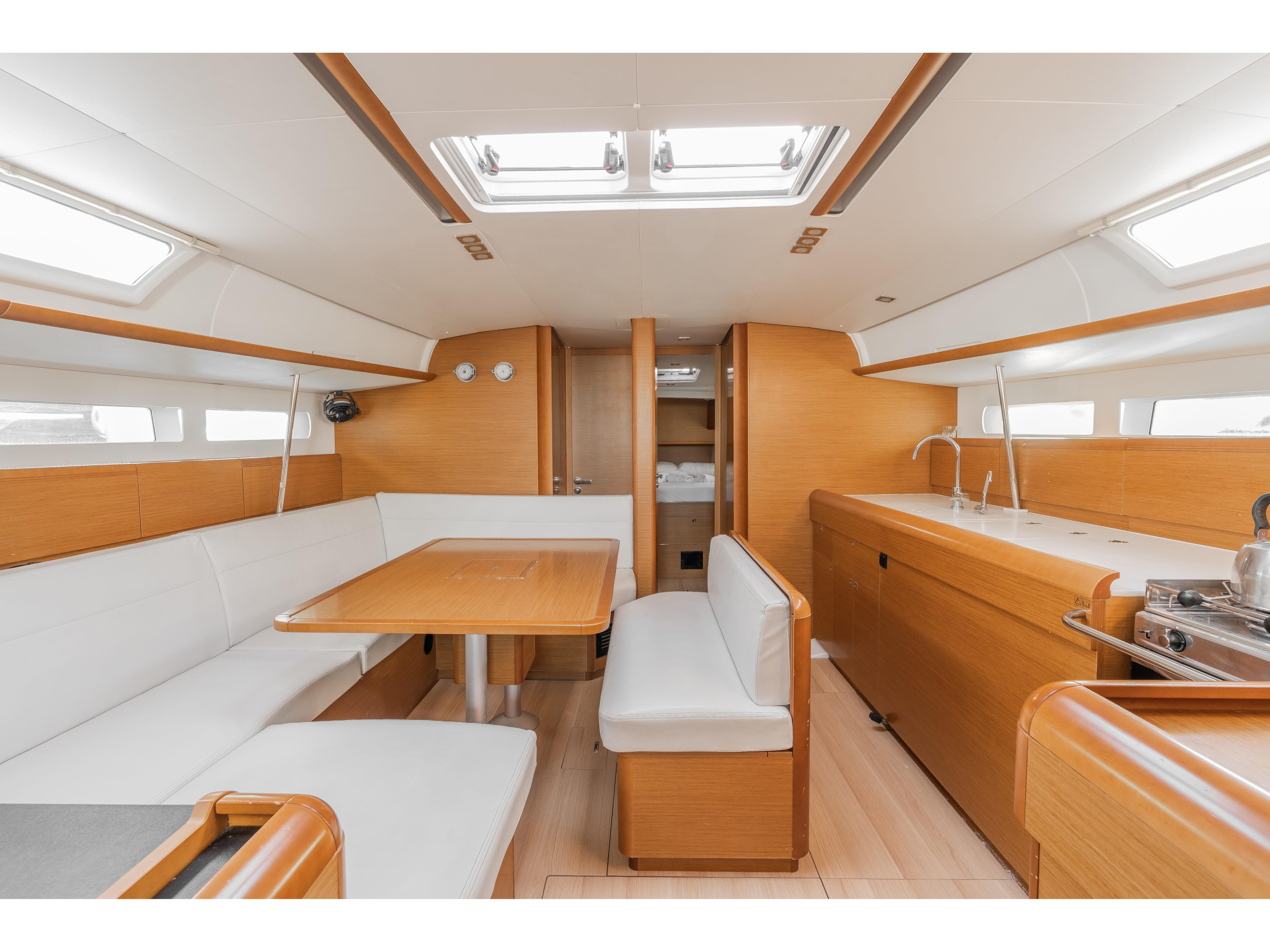 Sun Odyssey 519 - 5 cabs — photo 5