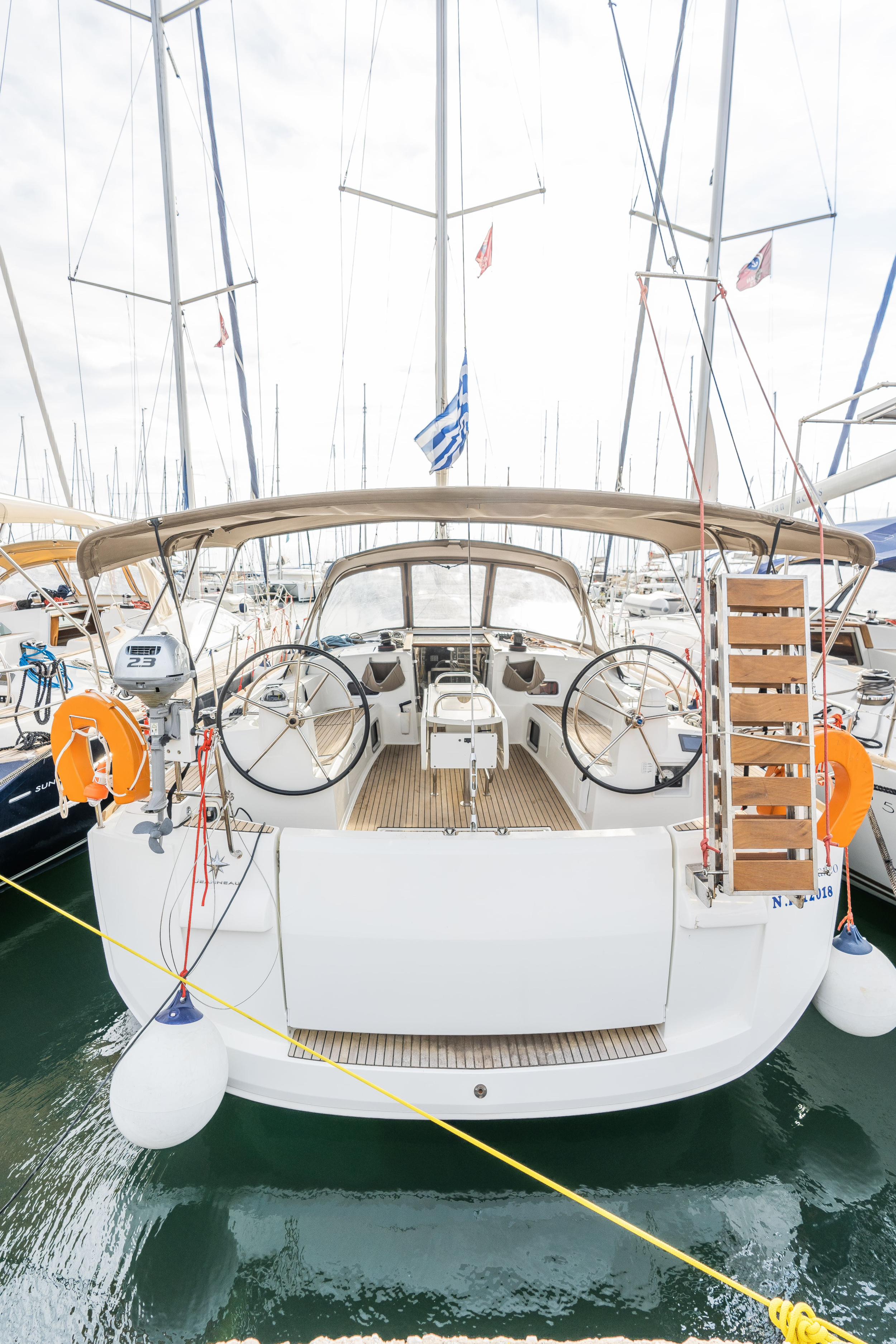 Sun Odyssey 519 - 5 cabs — photo 10