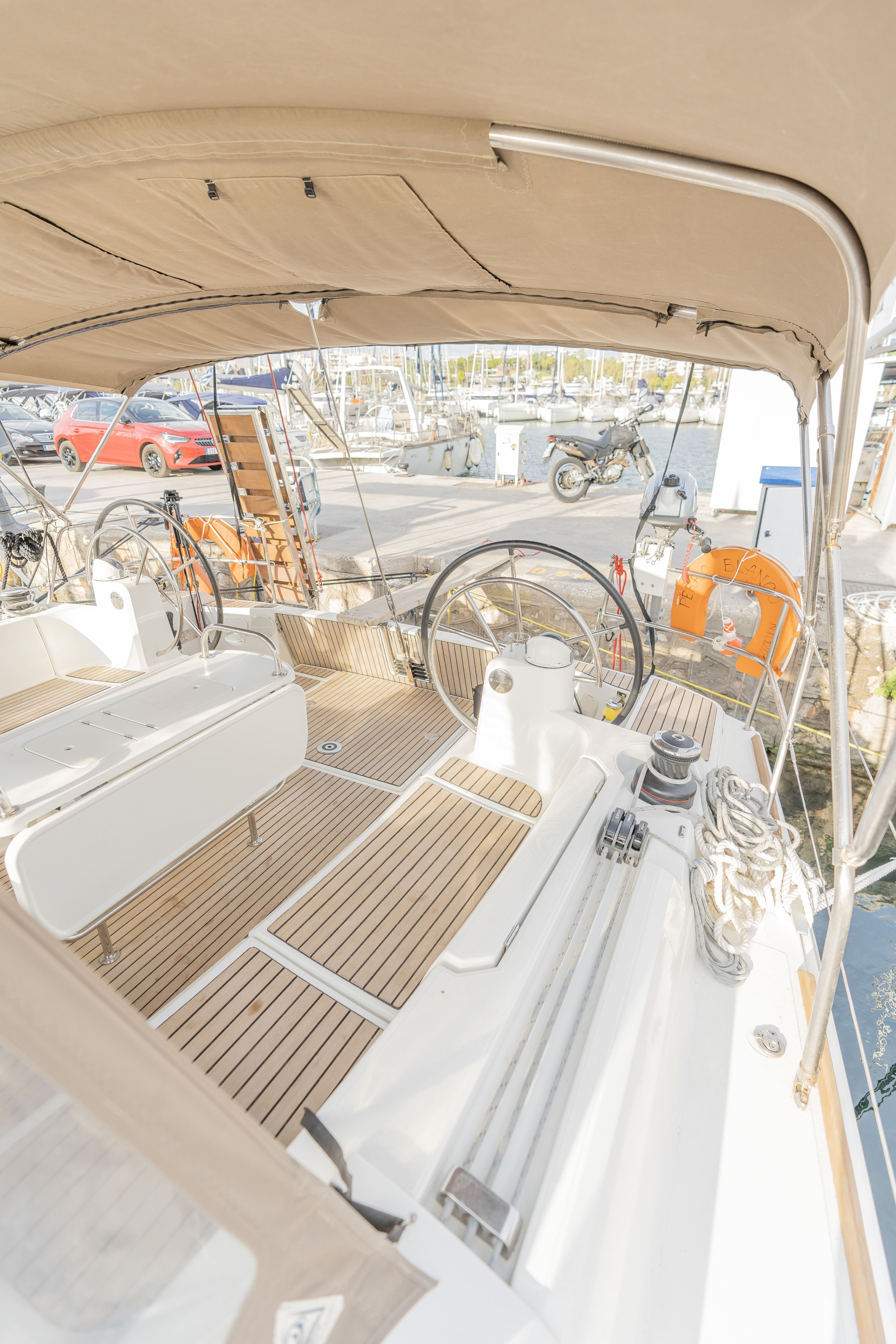 Sun Odyssey 519 - 5 cabs — photo 2