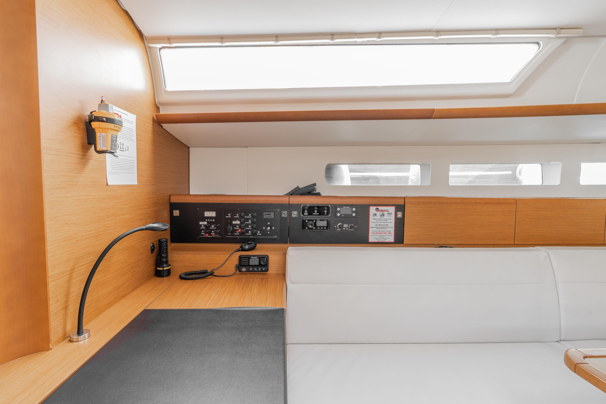 Sun Odyssey 519 - 5 cabs — photo 8