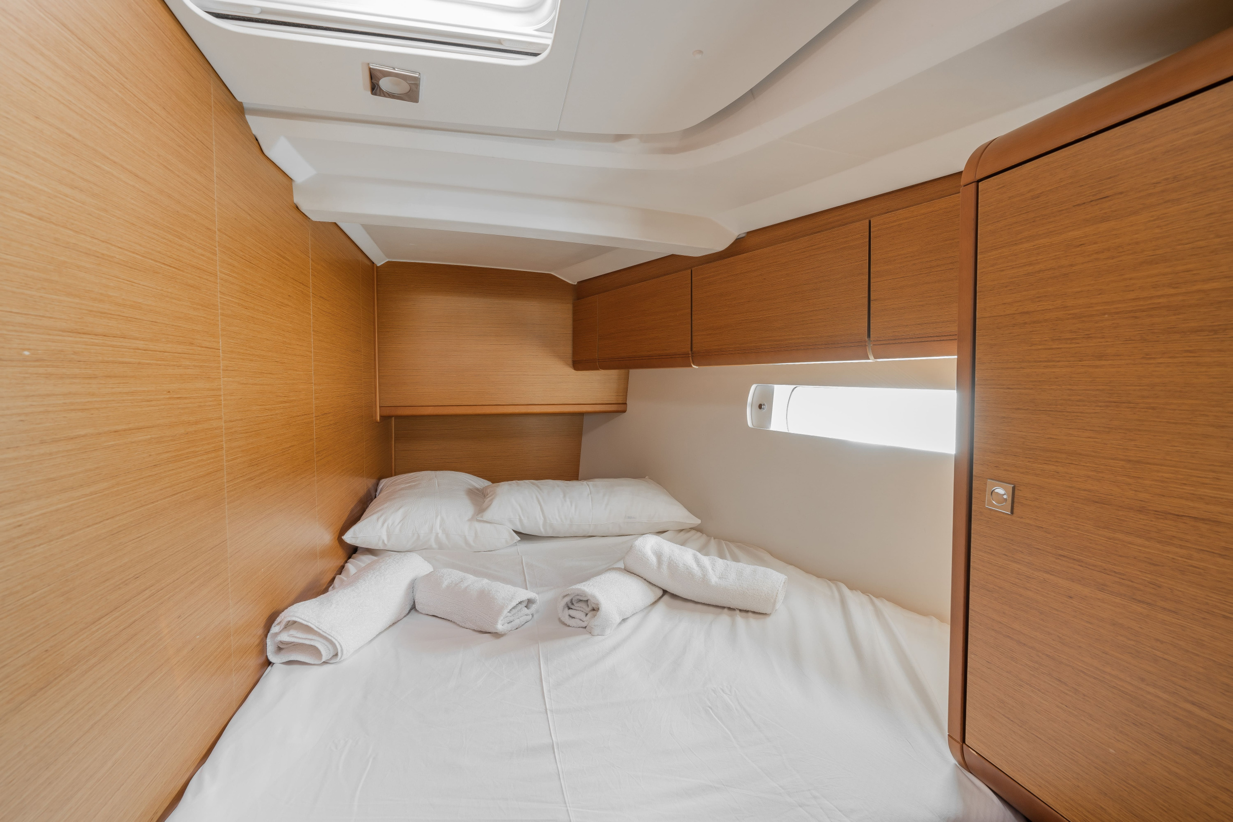 Sun Odyssey 519 - 5 cabs — photo 11