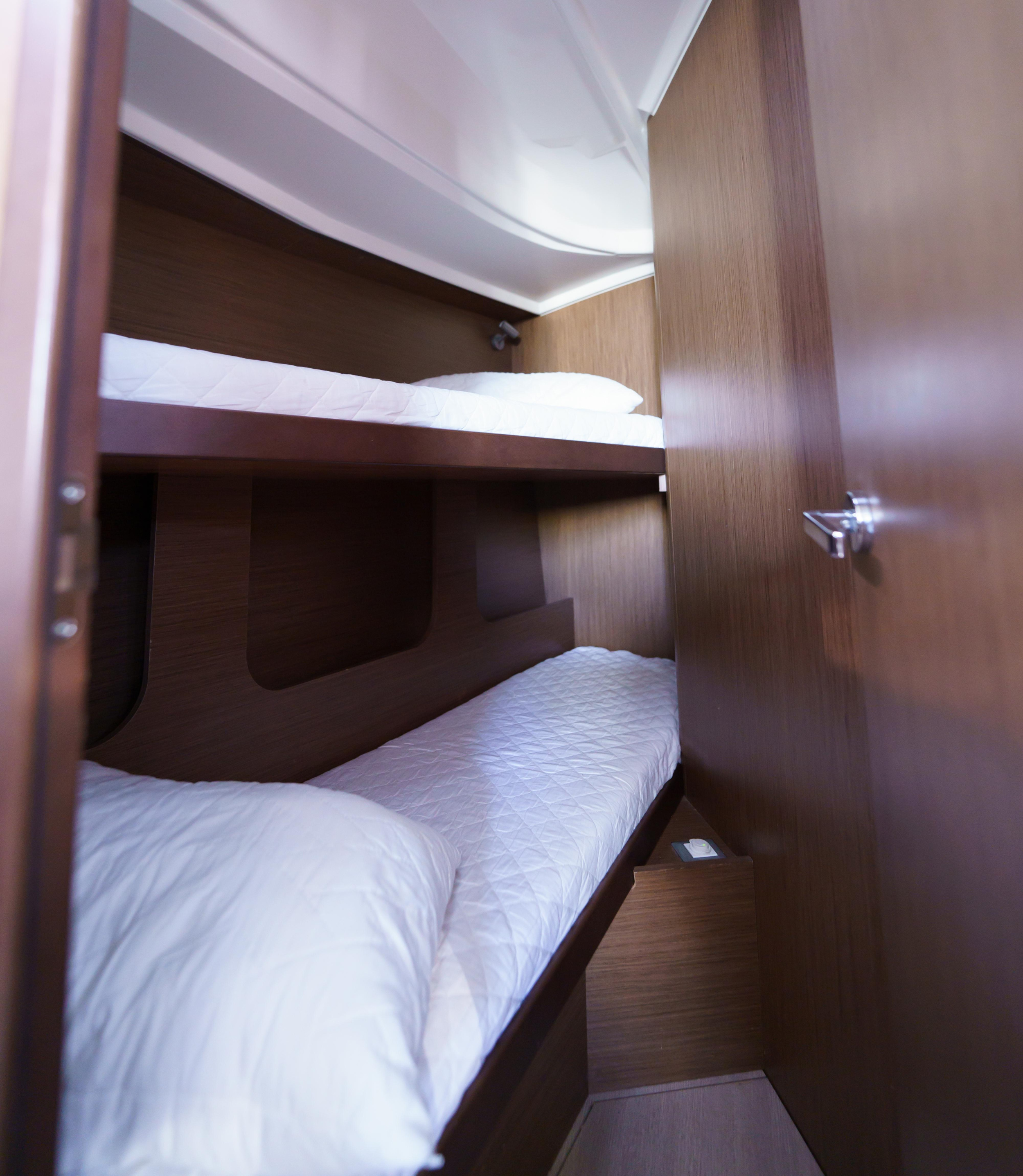 Oceanis 40.1 — photo 9