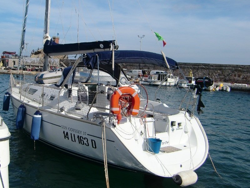 SUN ODYSSEY 379 — photo 438