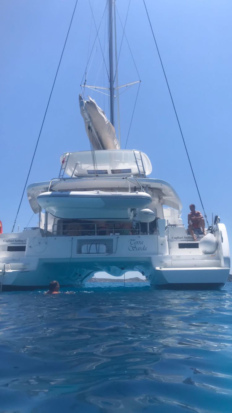 Lagoon 46 — photo 38