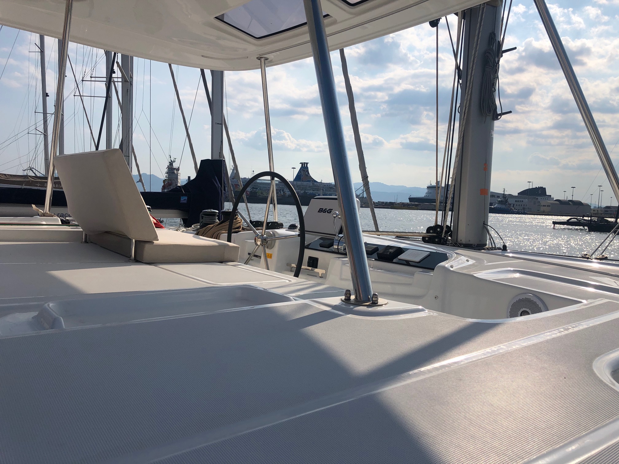 Lagoon 46 — photo 40