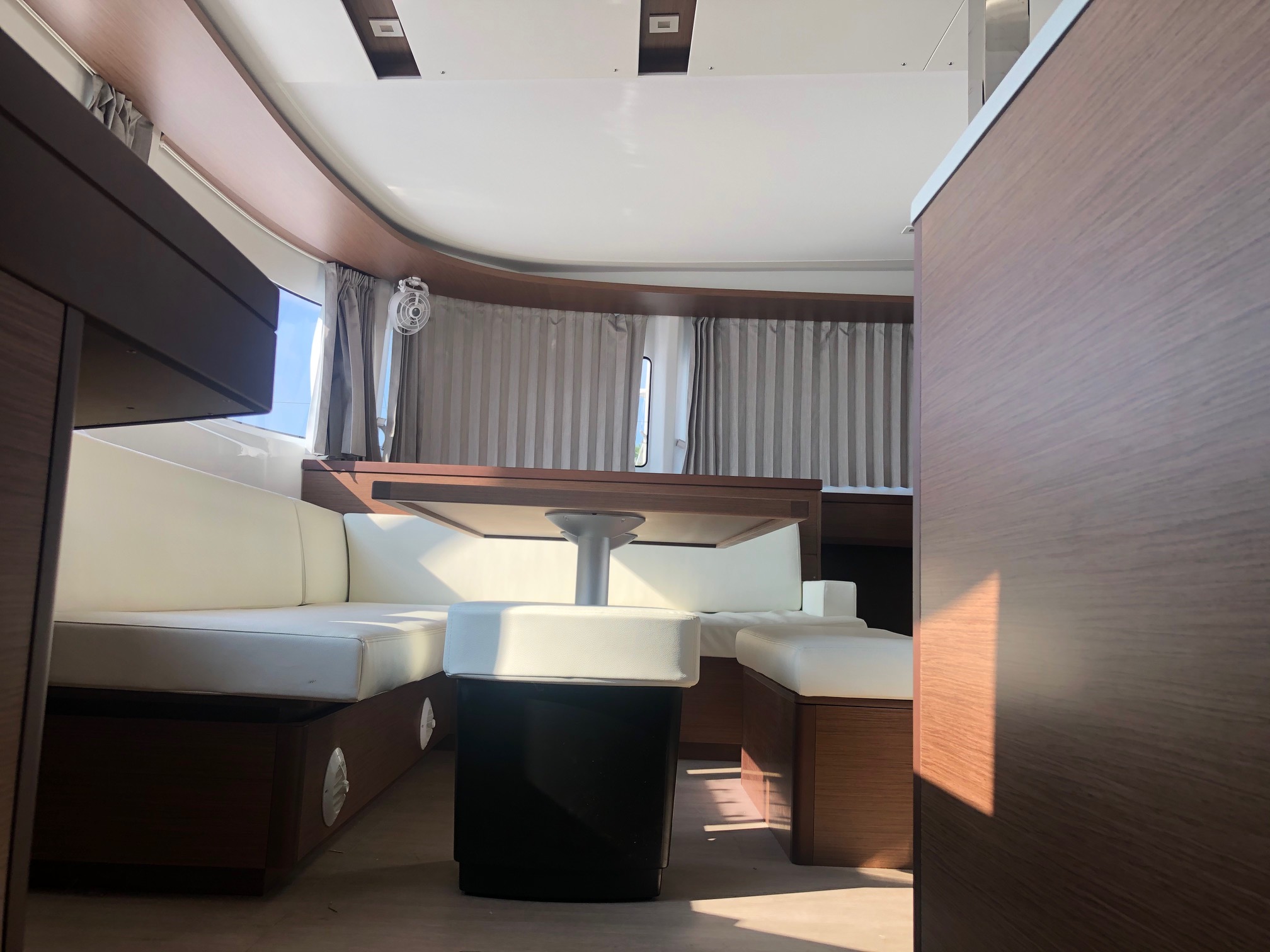 Lagoon 46 — photo 7