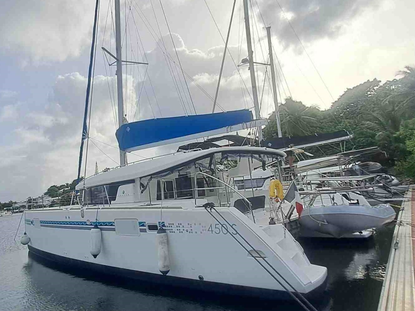 Lagoon 450 SporTop — photo 1
