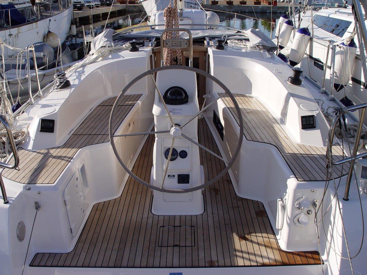 Bavaria Cruiser 33 — photo 7