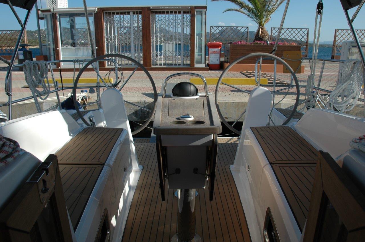 Bavaria Cruiser 34 — photo 12