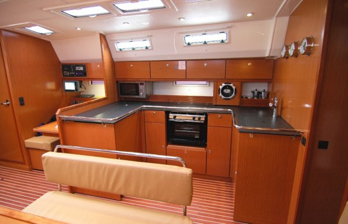 Bavaria Cruiser 50 — photo 2