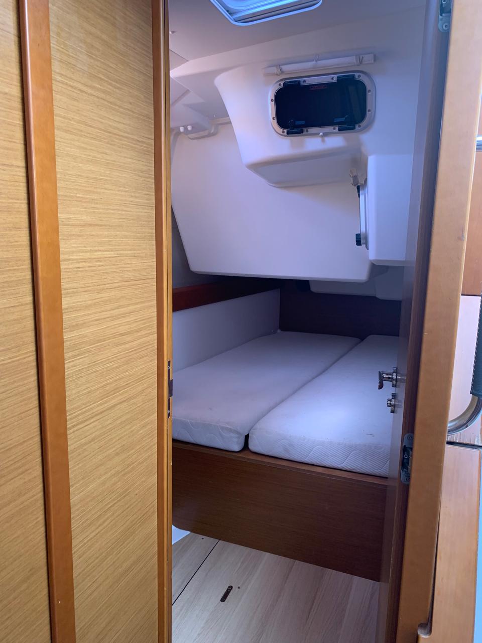 Sun Odyssey 519 — photo 11