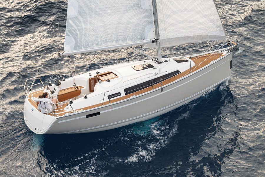 Bavaria Cruiser 34 — photo 6