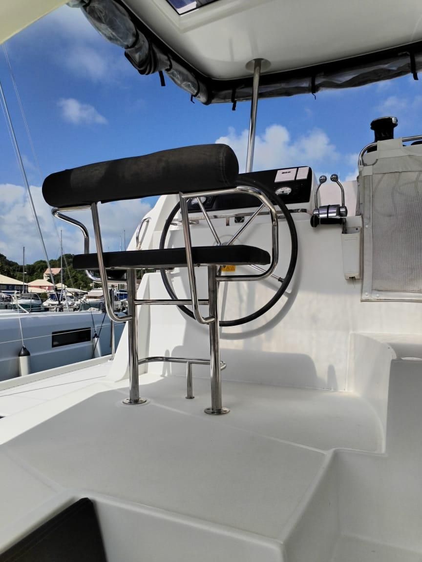 Lagoon 42 — photo 18