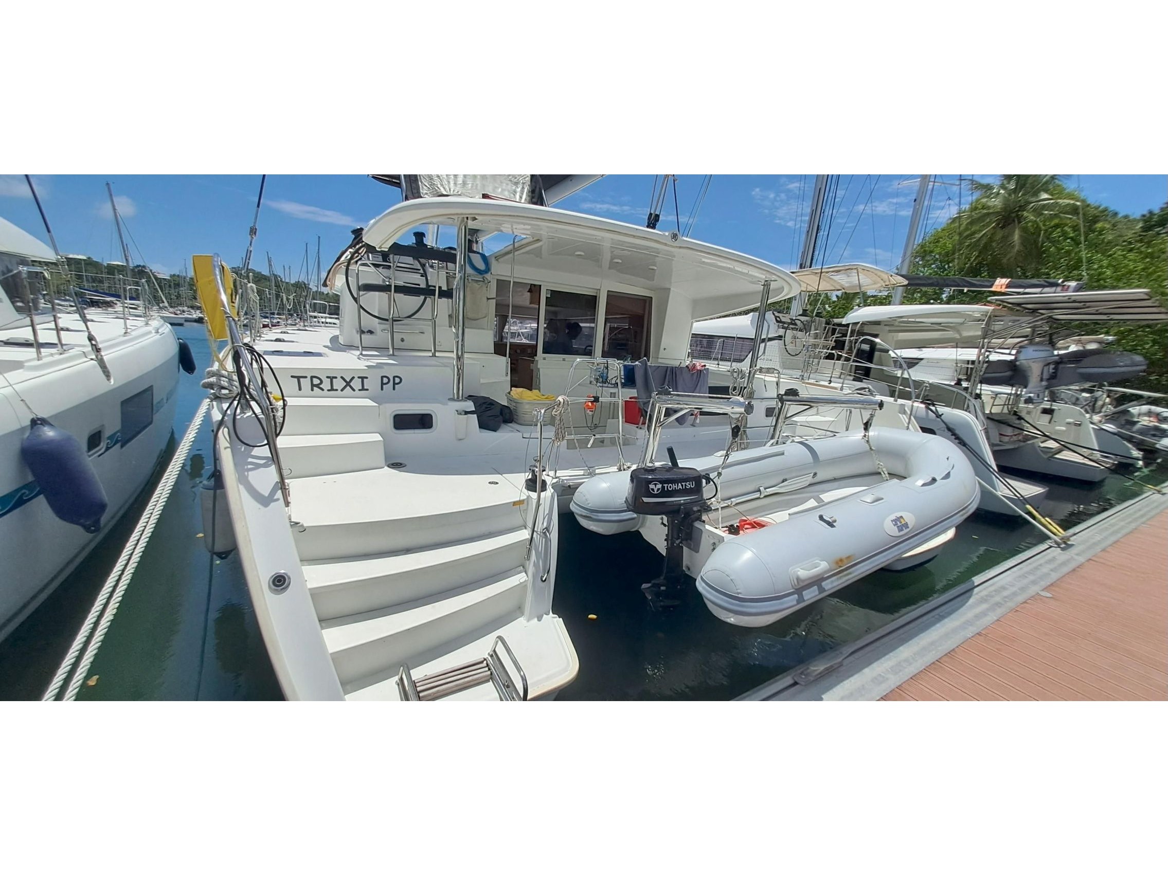 Lagoon 400 S2 — photo 1