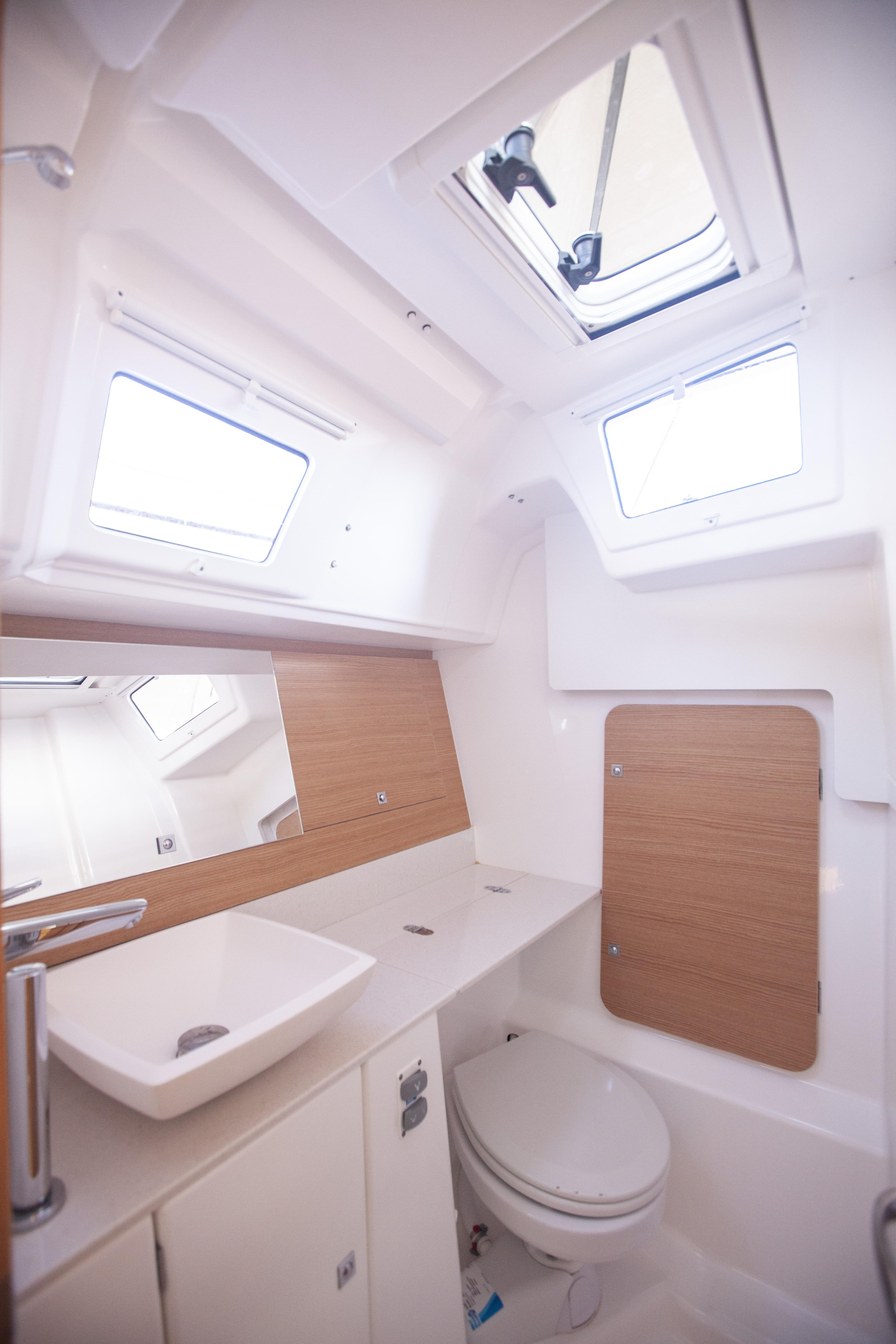 Dufour 360 GL — photo 10