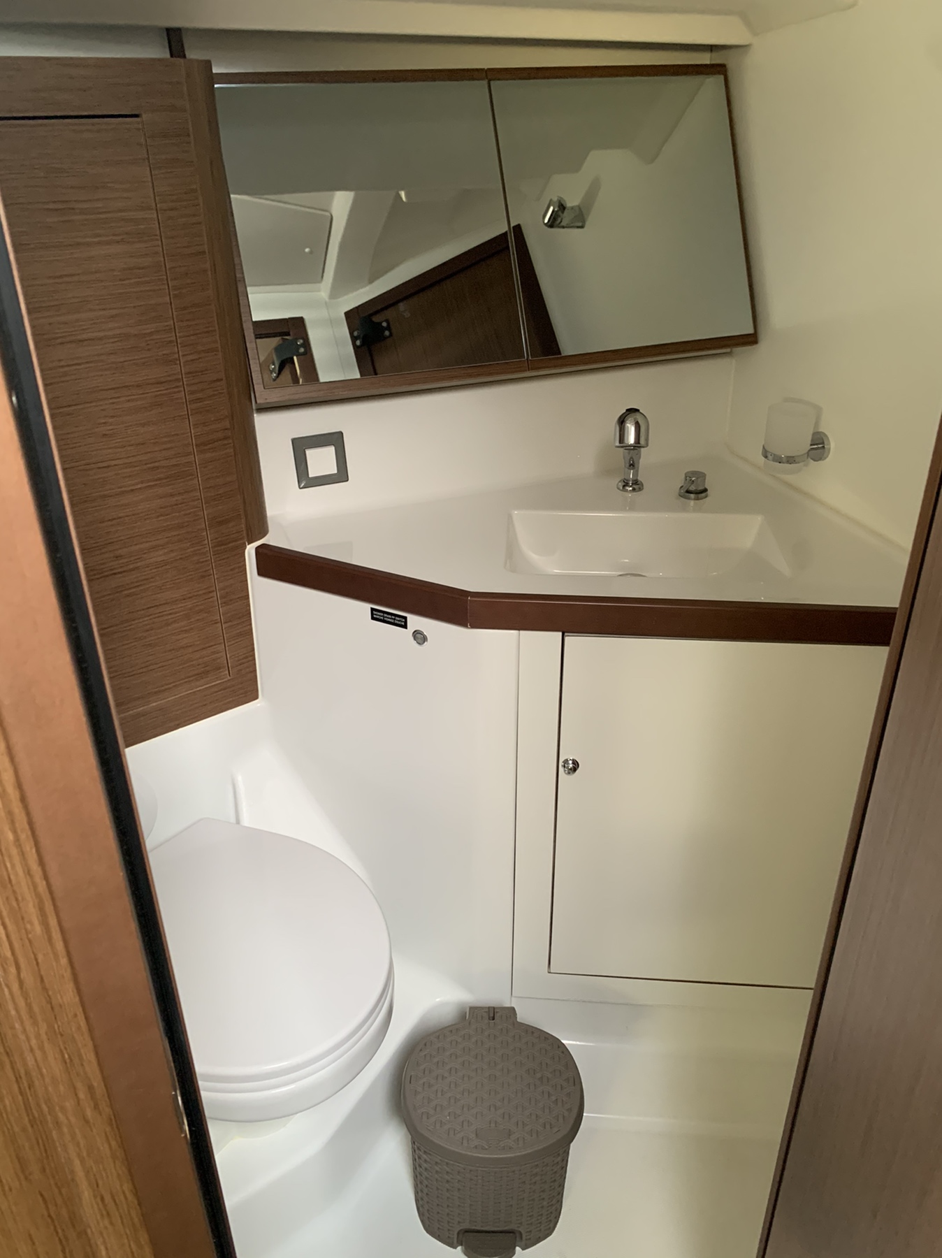 Oceanis 46.1 — photo 10