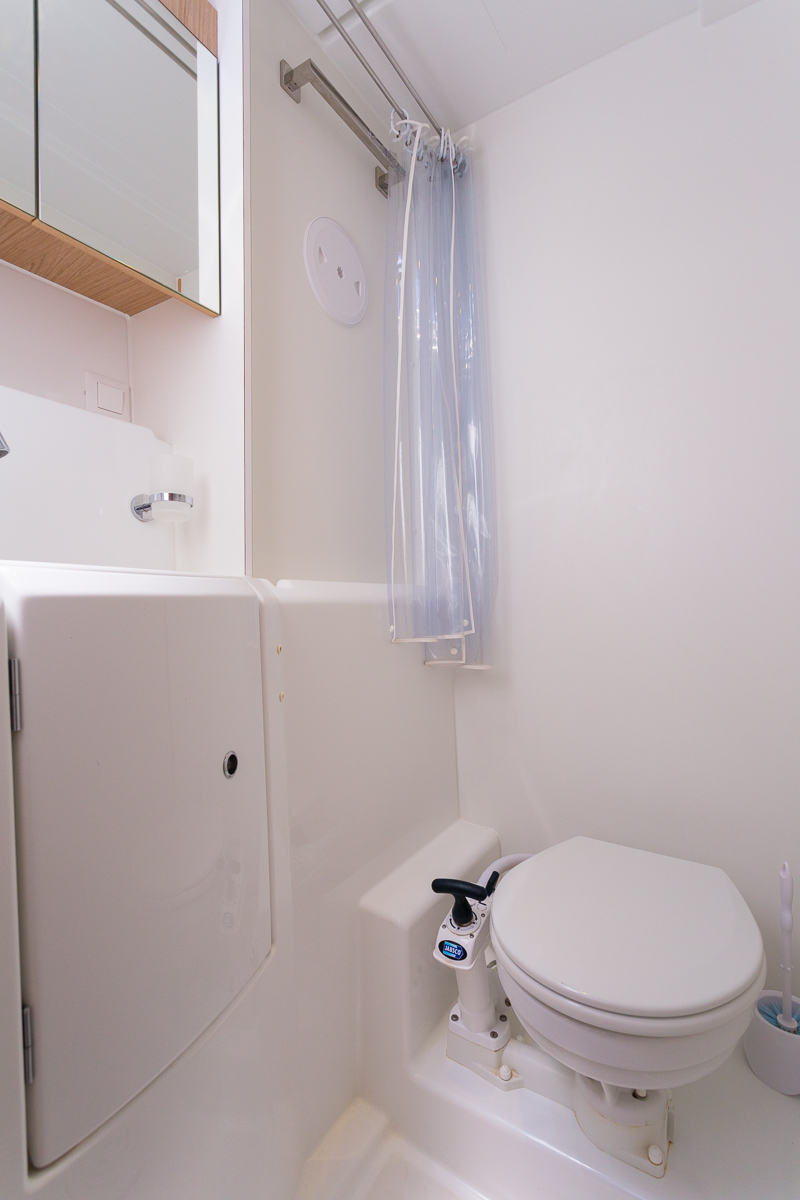 Lagoon 400 S2 — photo 4