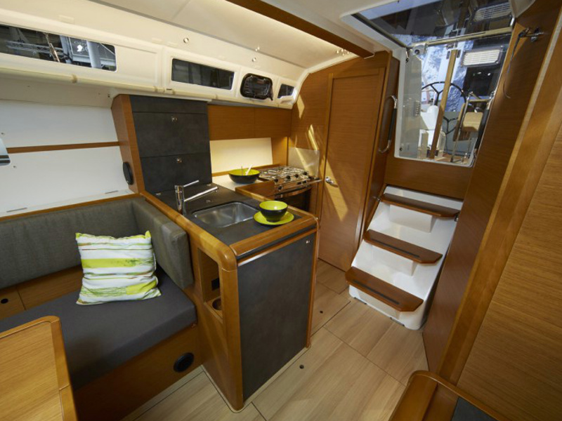 Sun Odyssey 349 — photo 2
