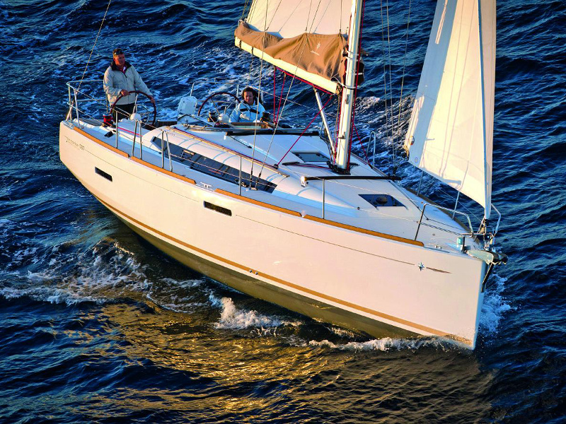 Sun Odyssey 389 — photo 1