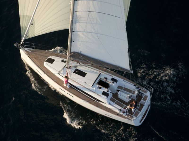 Sun Odyssey 409 — photo 1