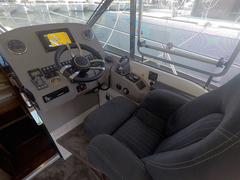Marex 375 — photo 29