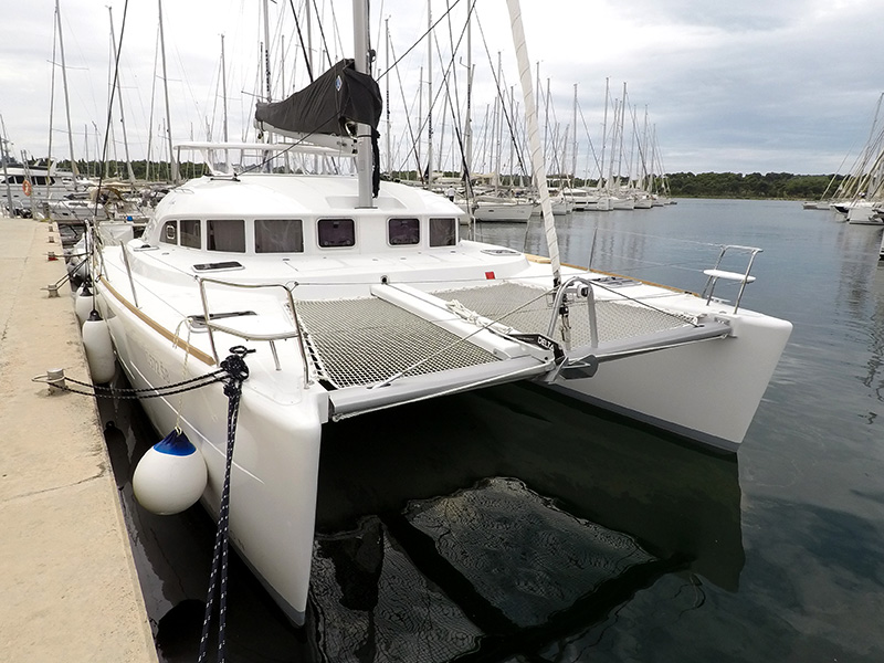 Lagoon 380 — photo 20