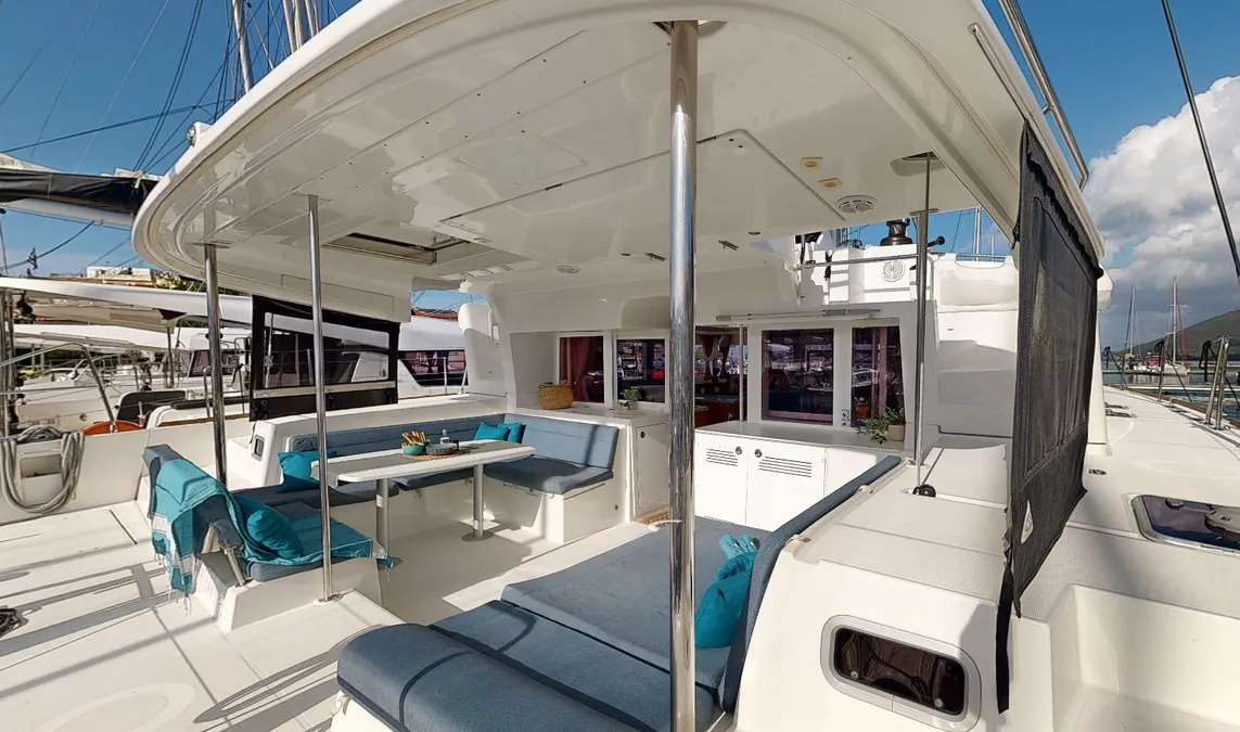 Lagoon 450 Fly — photo 11