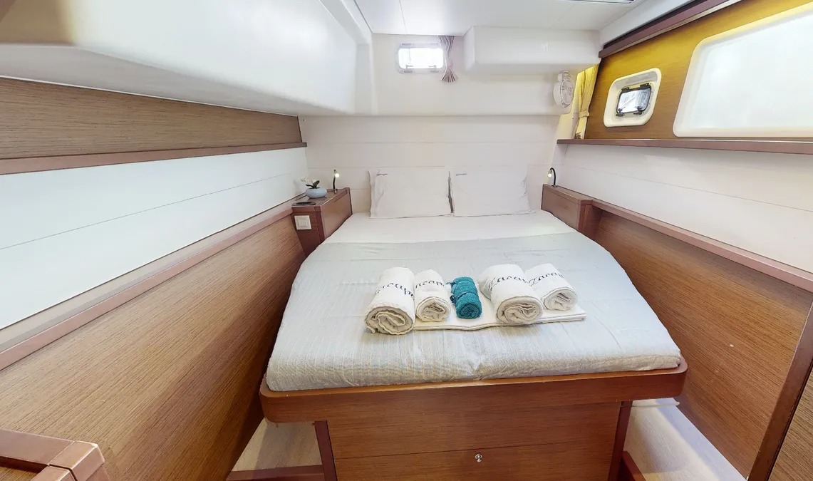 Lagoon 450 Fly — photo 14