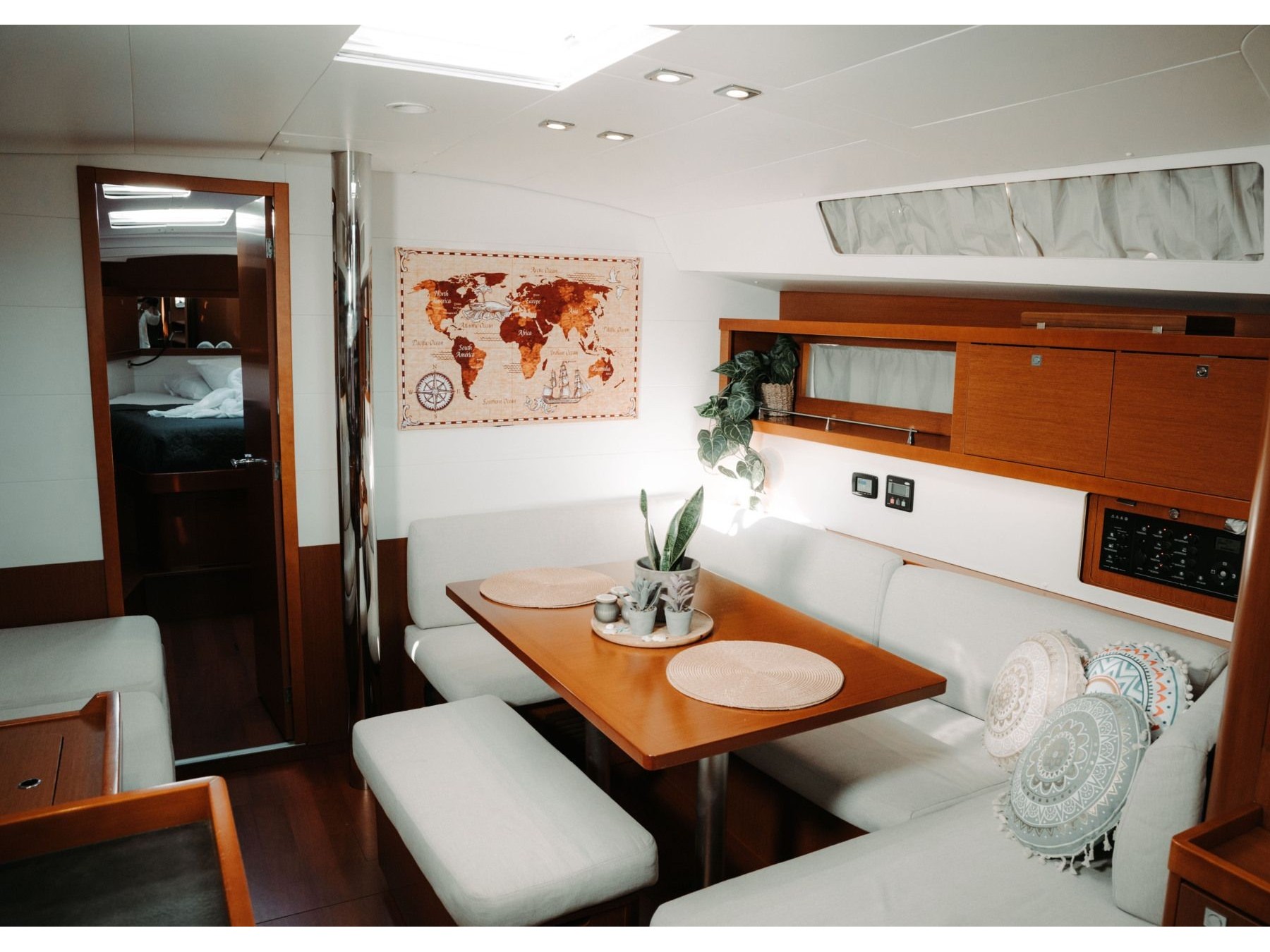 Oceanis 45/3 — photo 2