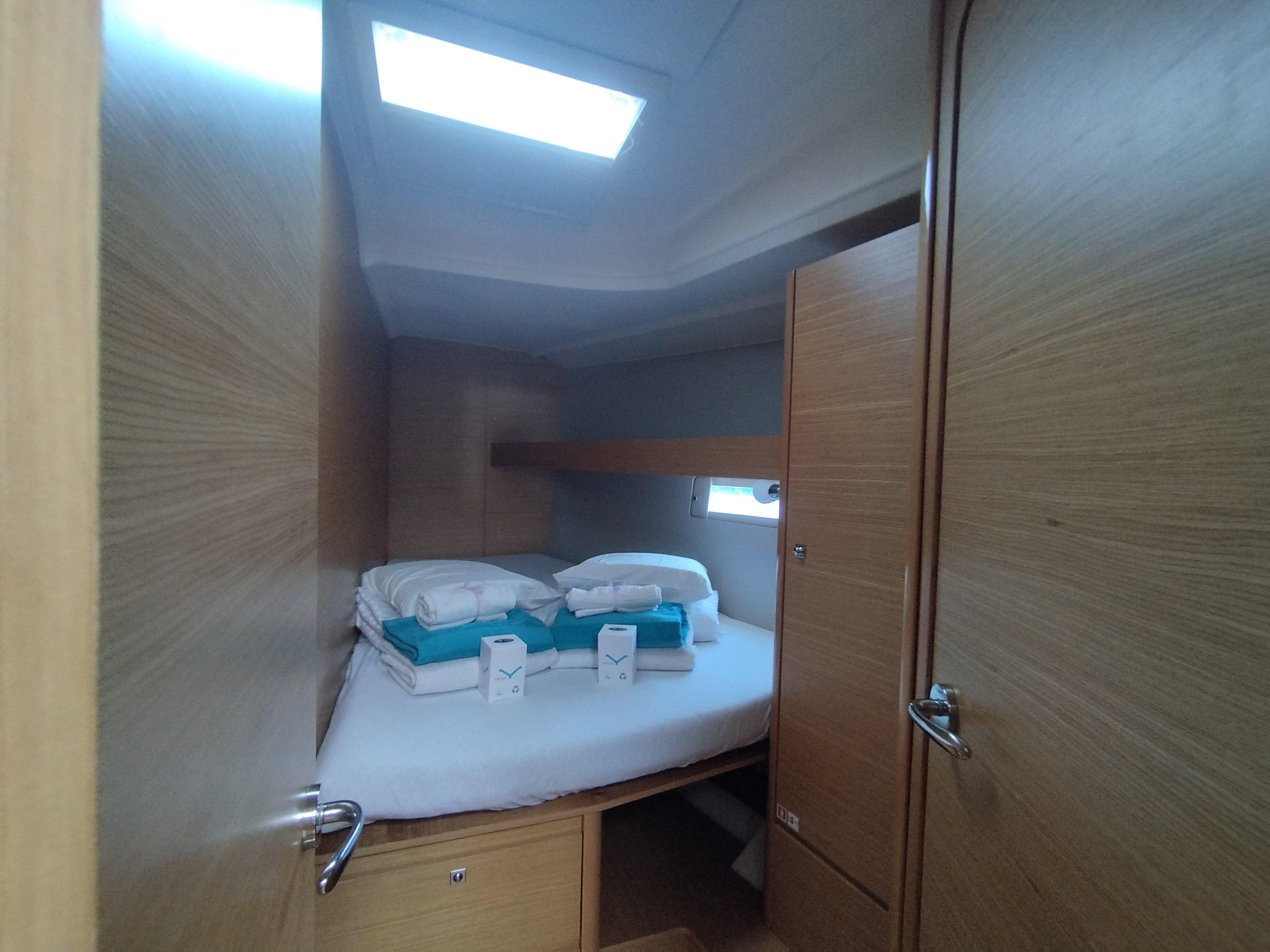 Dufour 460 Grand Large 5Cab — photo 2