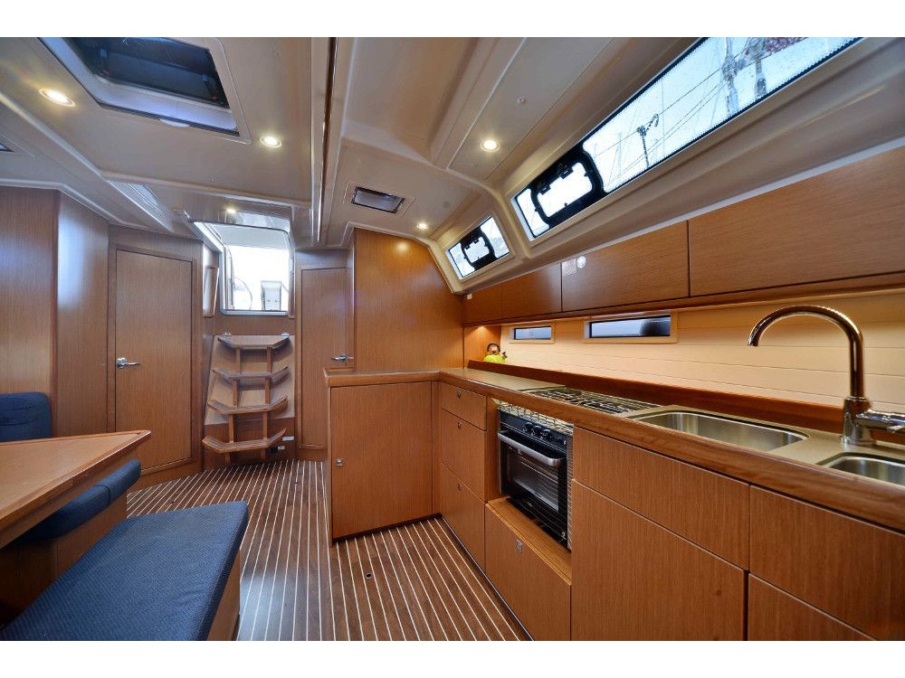 Bavaria Cruiser 46 — photo 8
