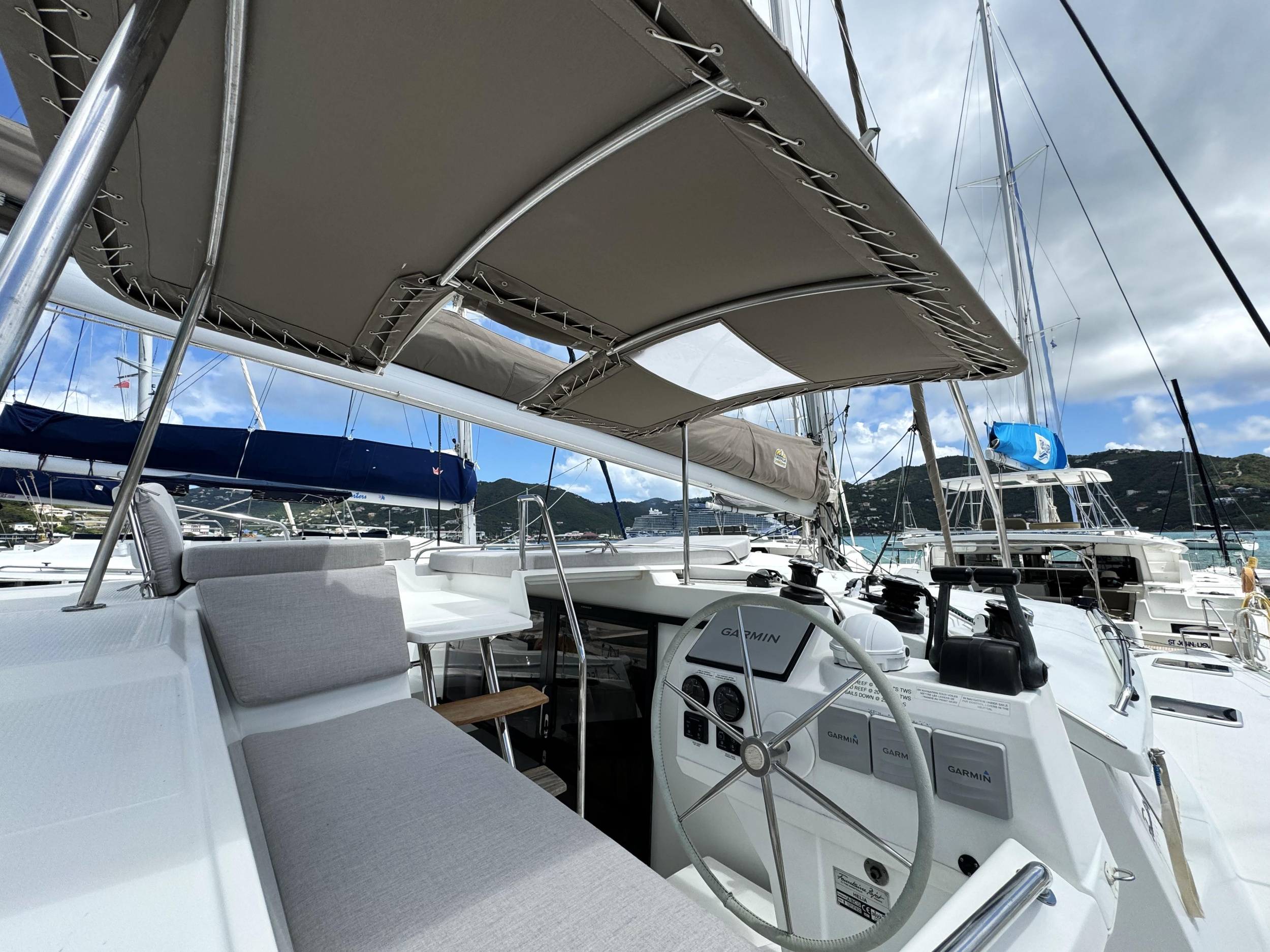 Fountaine Pajot Helia 44 — photo 15