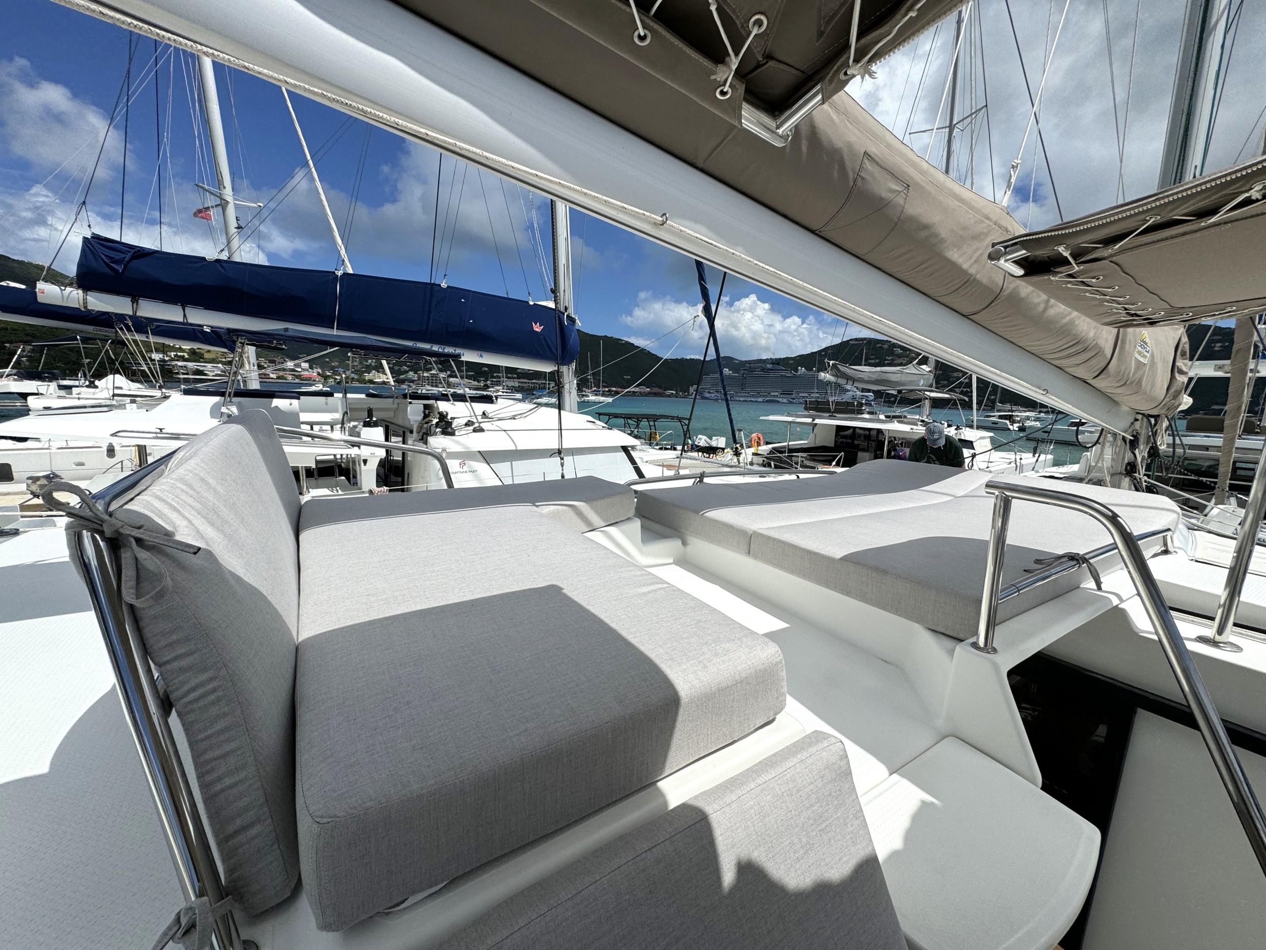 Fountaine Pajot Helia 44 — photo 10