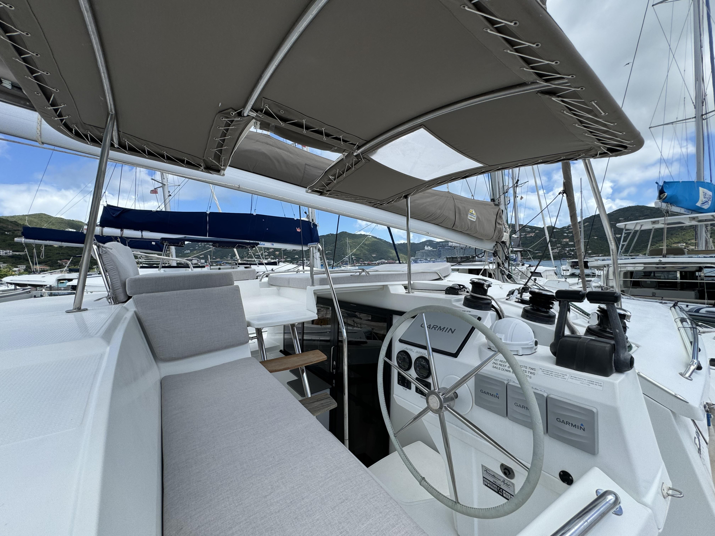 Fountaine Pajot Helia 44 — photo 12