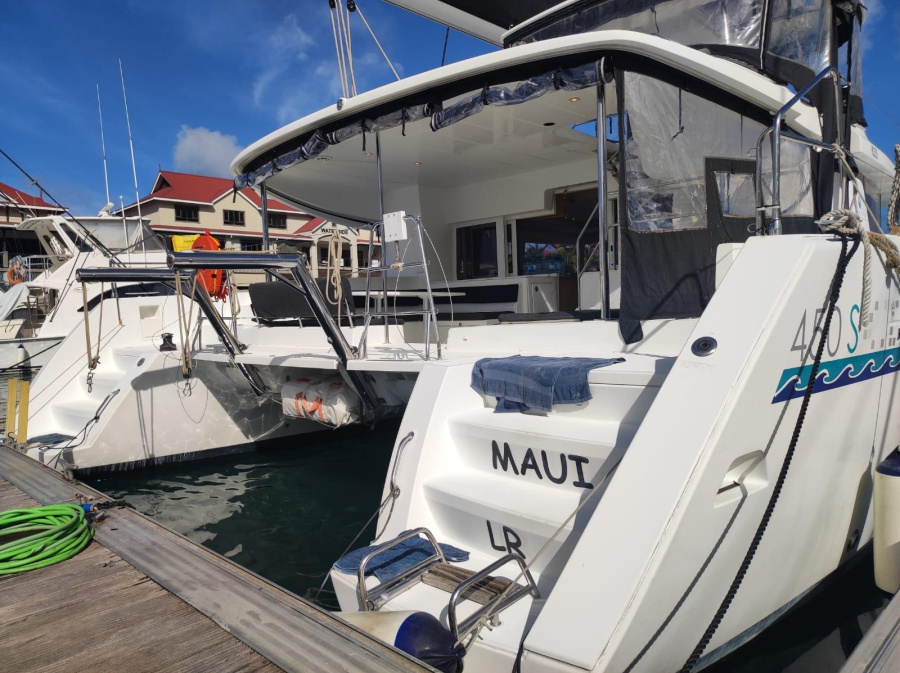Lagoon 450 SporTop — photo 29