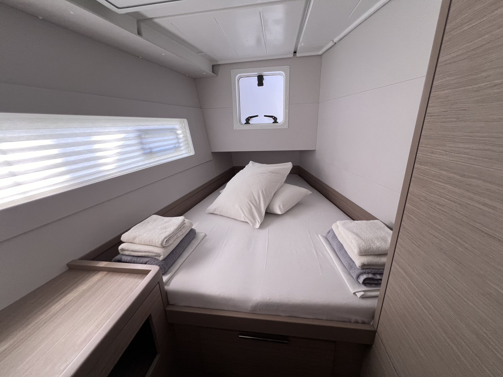 Lagoon 40 — photo 10