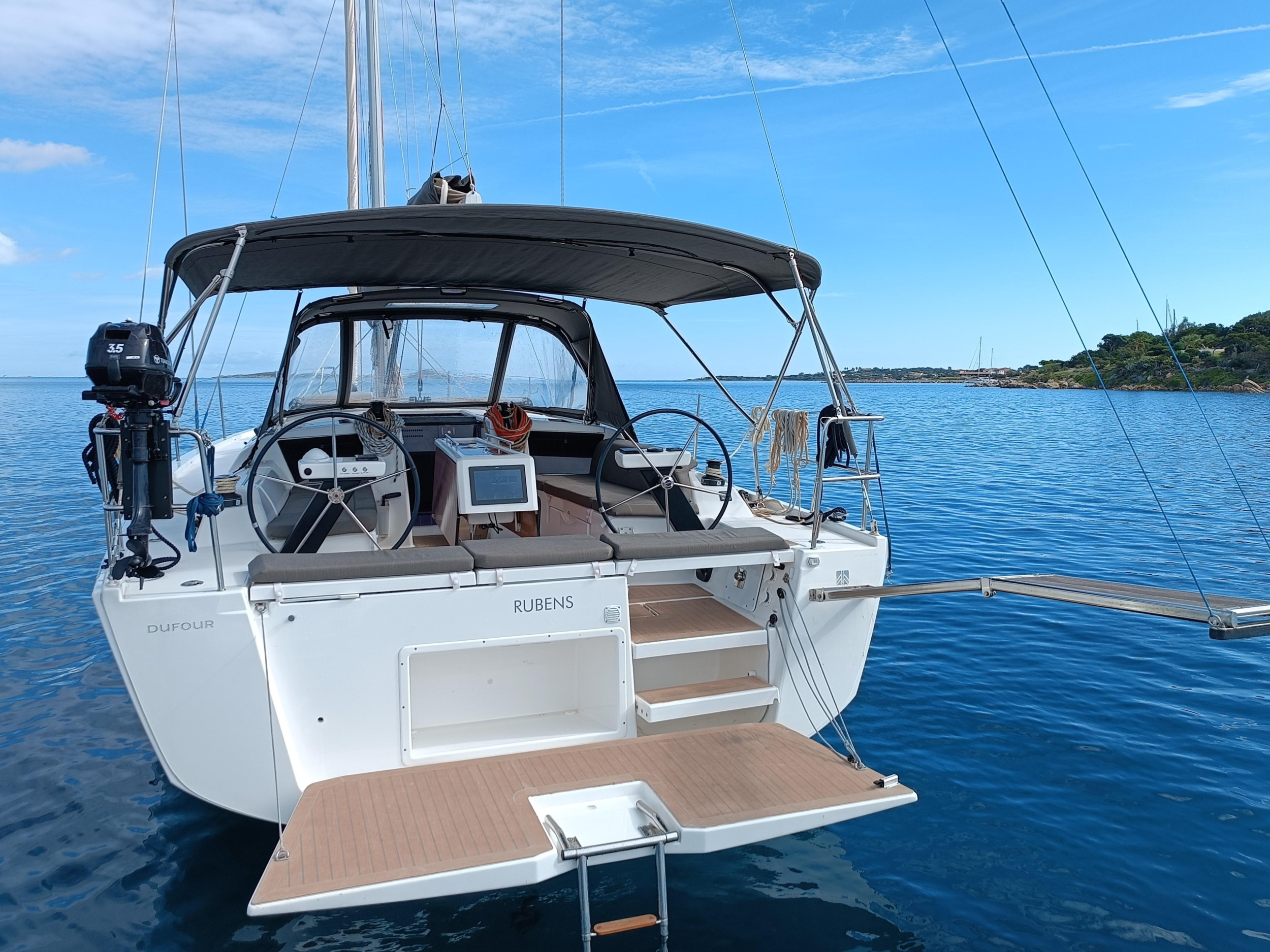 Dufour 390 Grand Large — photo 5