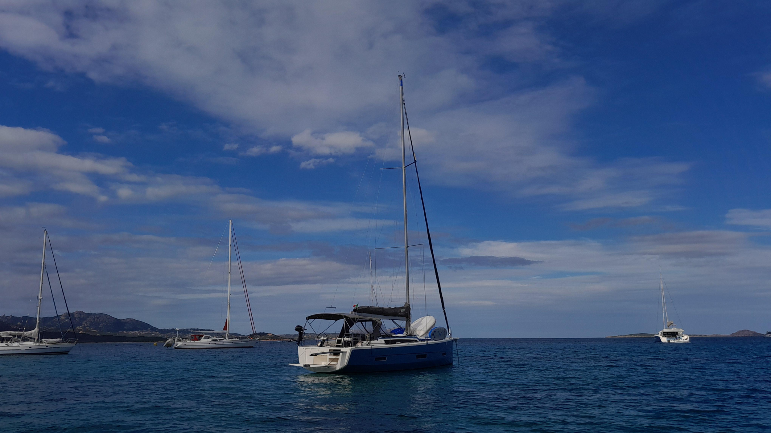 Dufour 390 Grand Large — photo 15