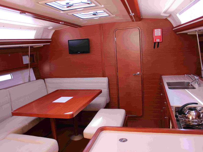 Dufour 450 GL — photo 4