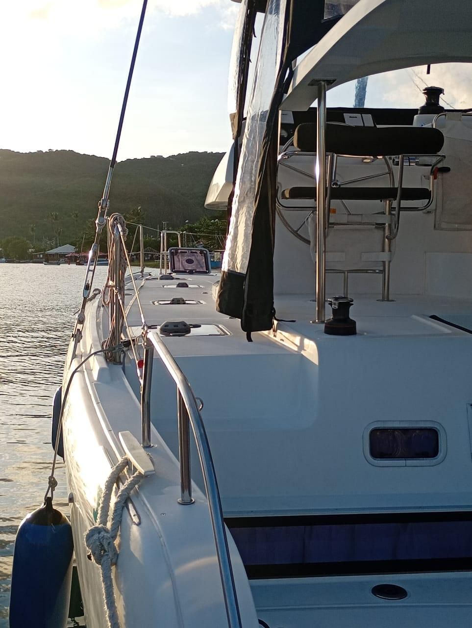 Lagoon 42 — photo 32