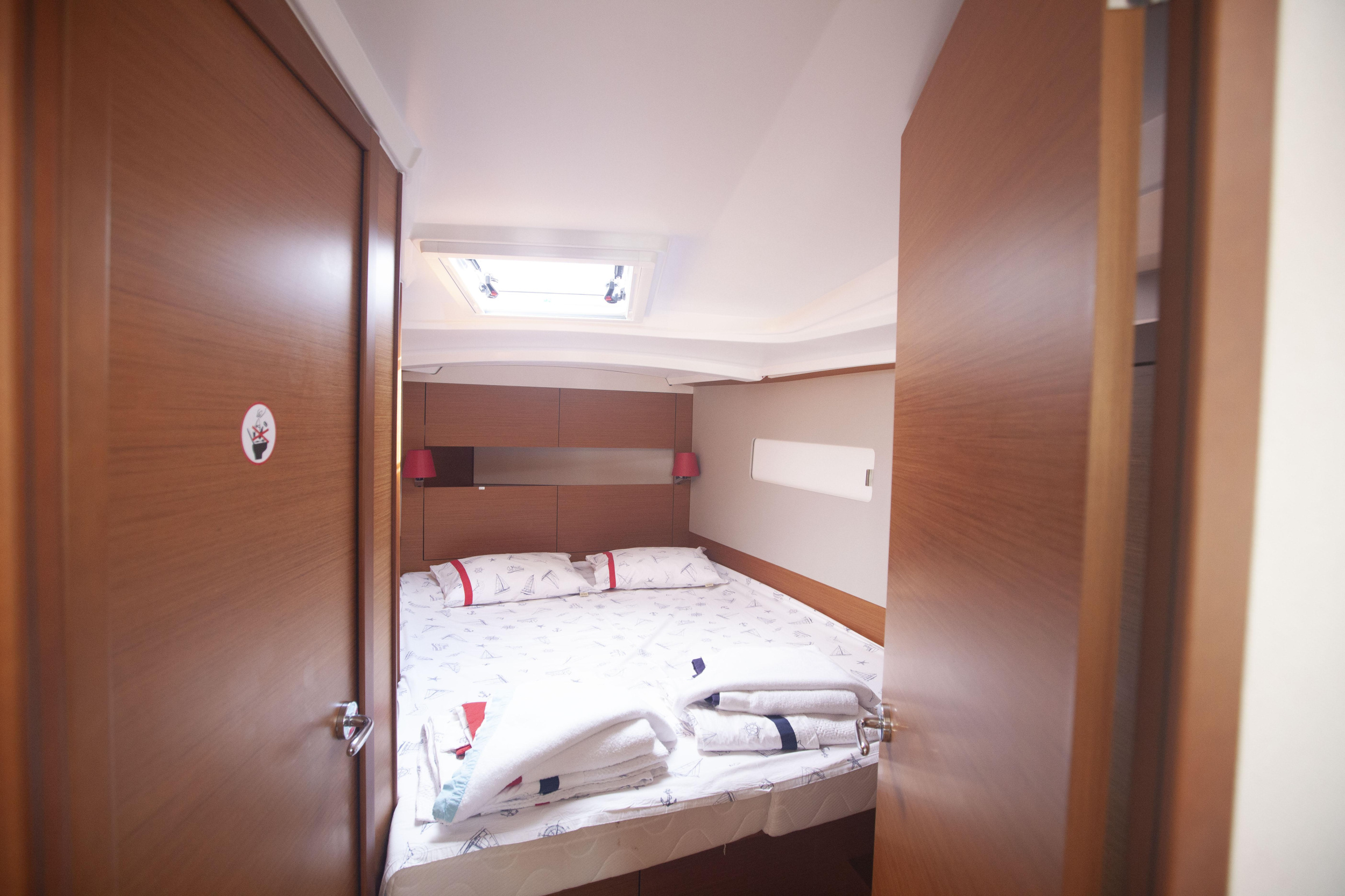 Sun Odyssey 410 — photo 6