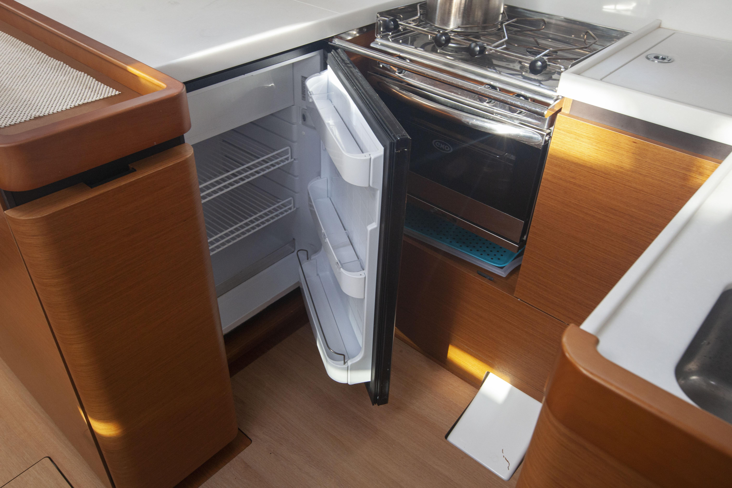 Sun Odyssey 440 — photo 16