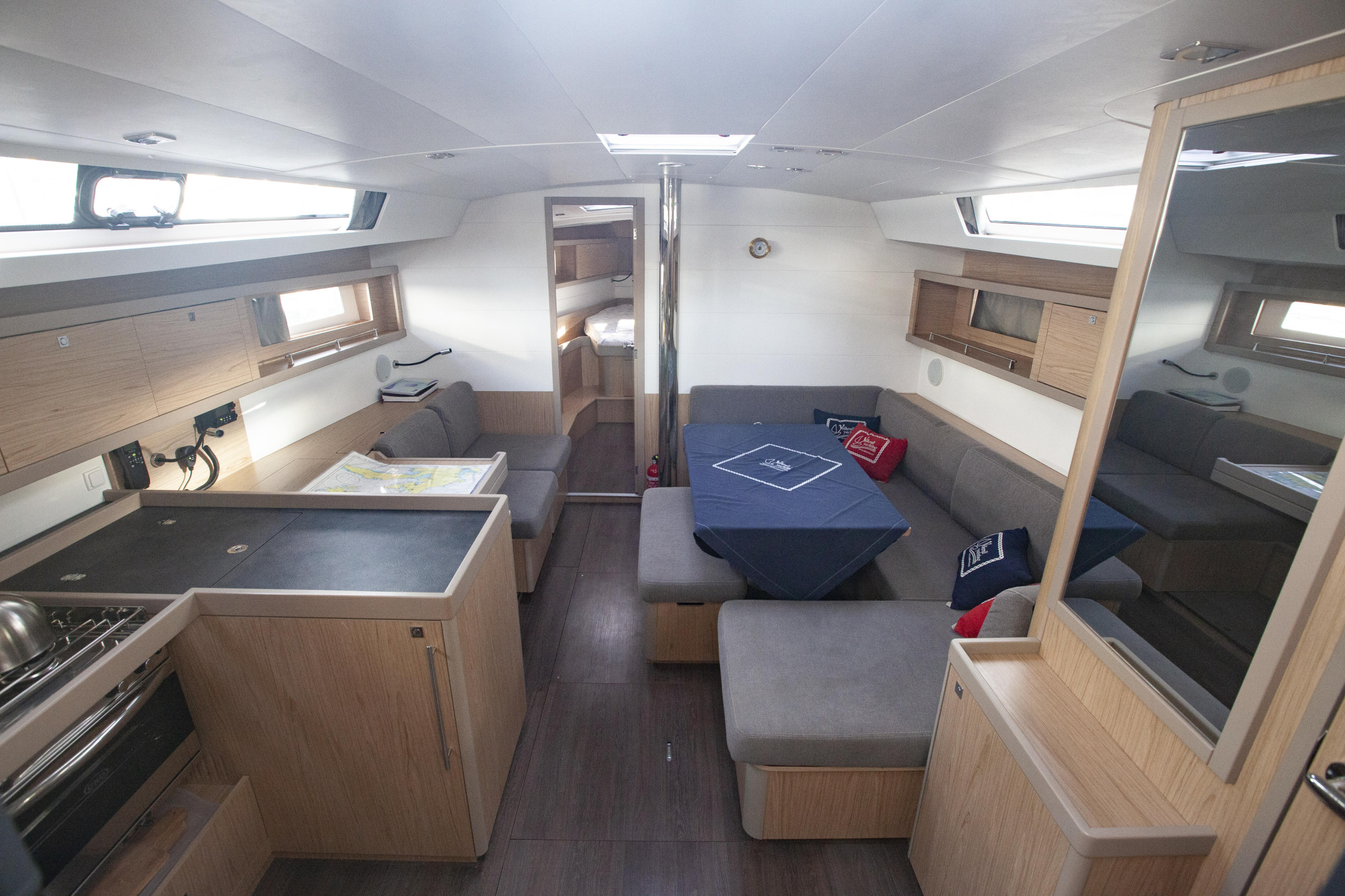 Oceanis 45 — photo 14