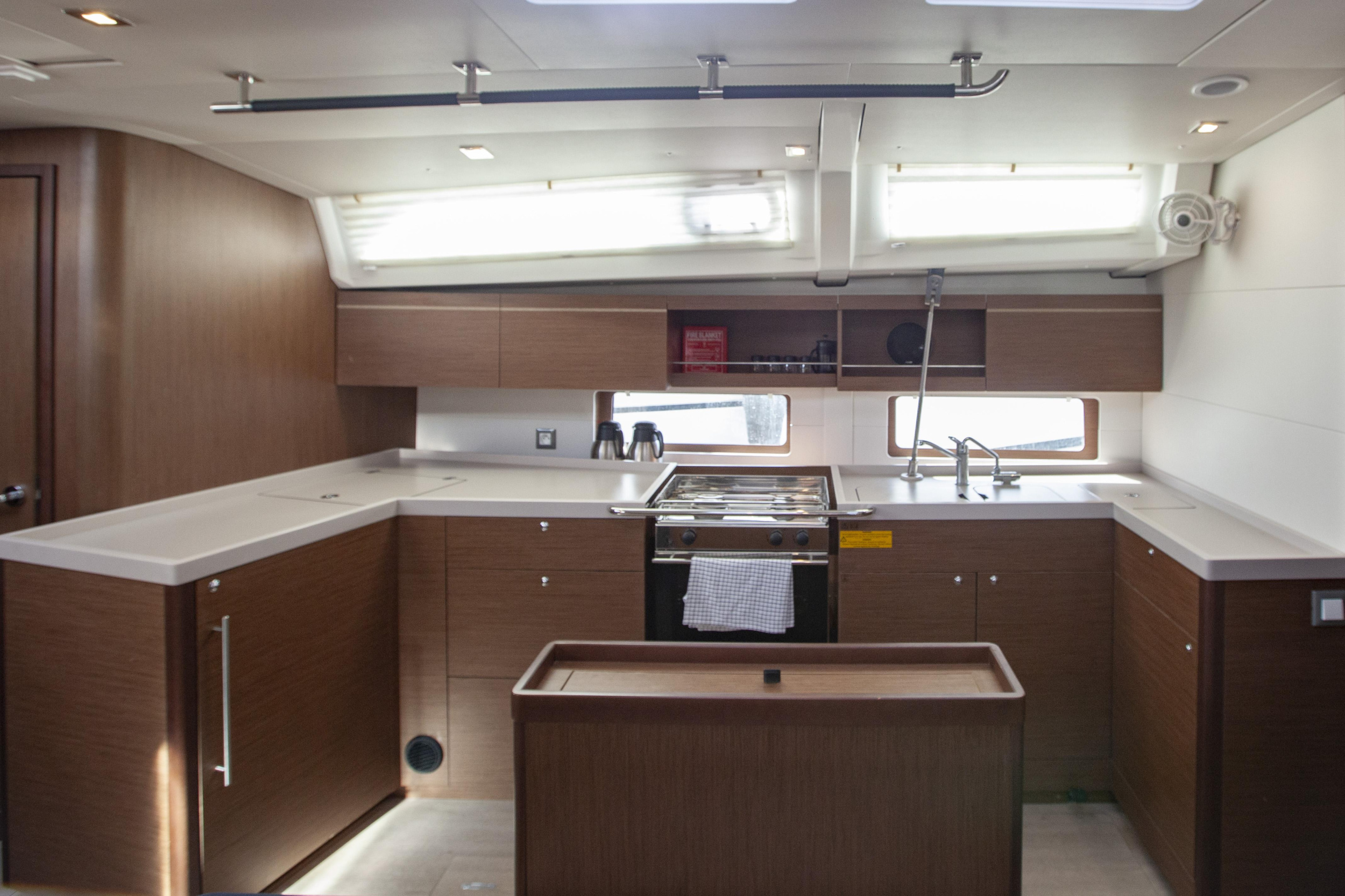 Oceanis 46.1 — photo 11