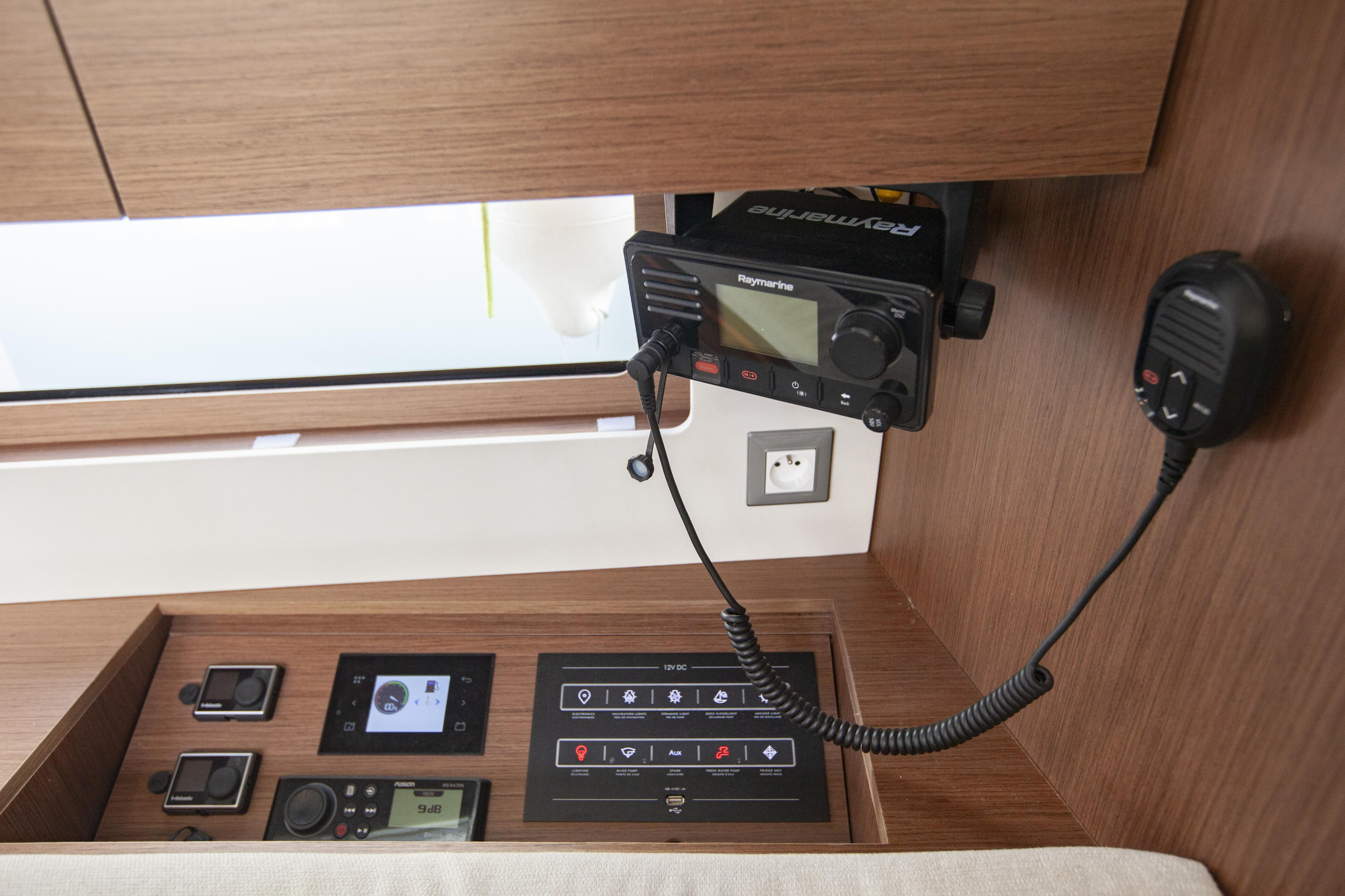 Oceanis 46.1 — photo 18