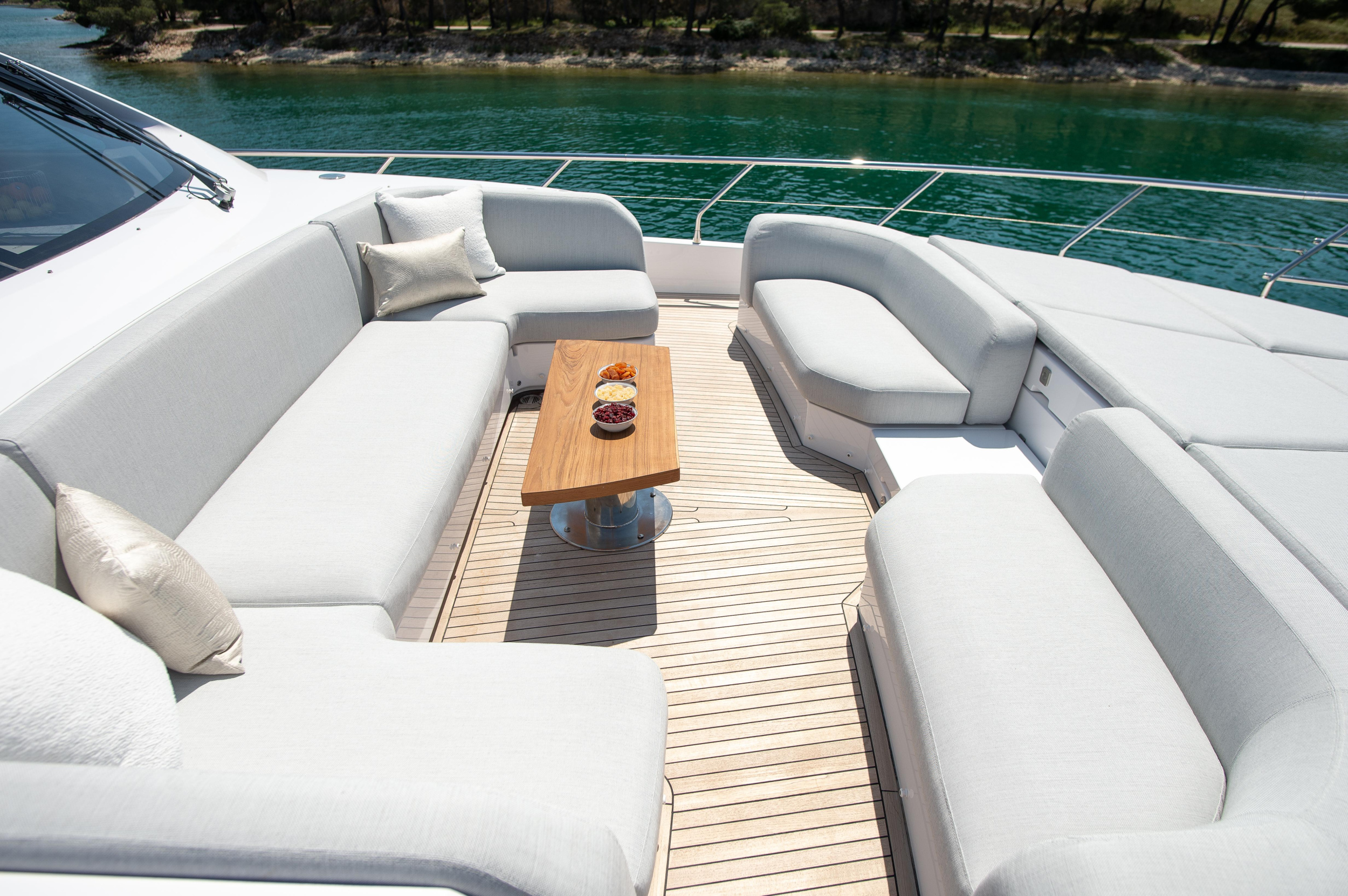 Azimut 78 Fly — photo 9