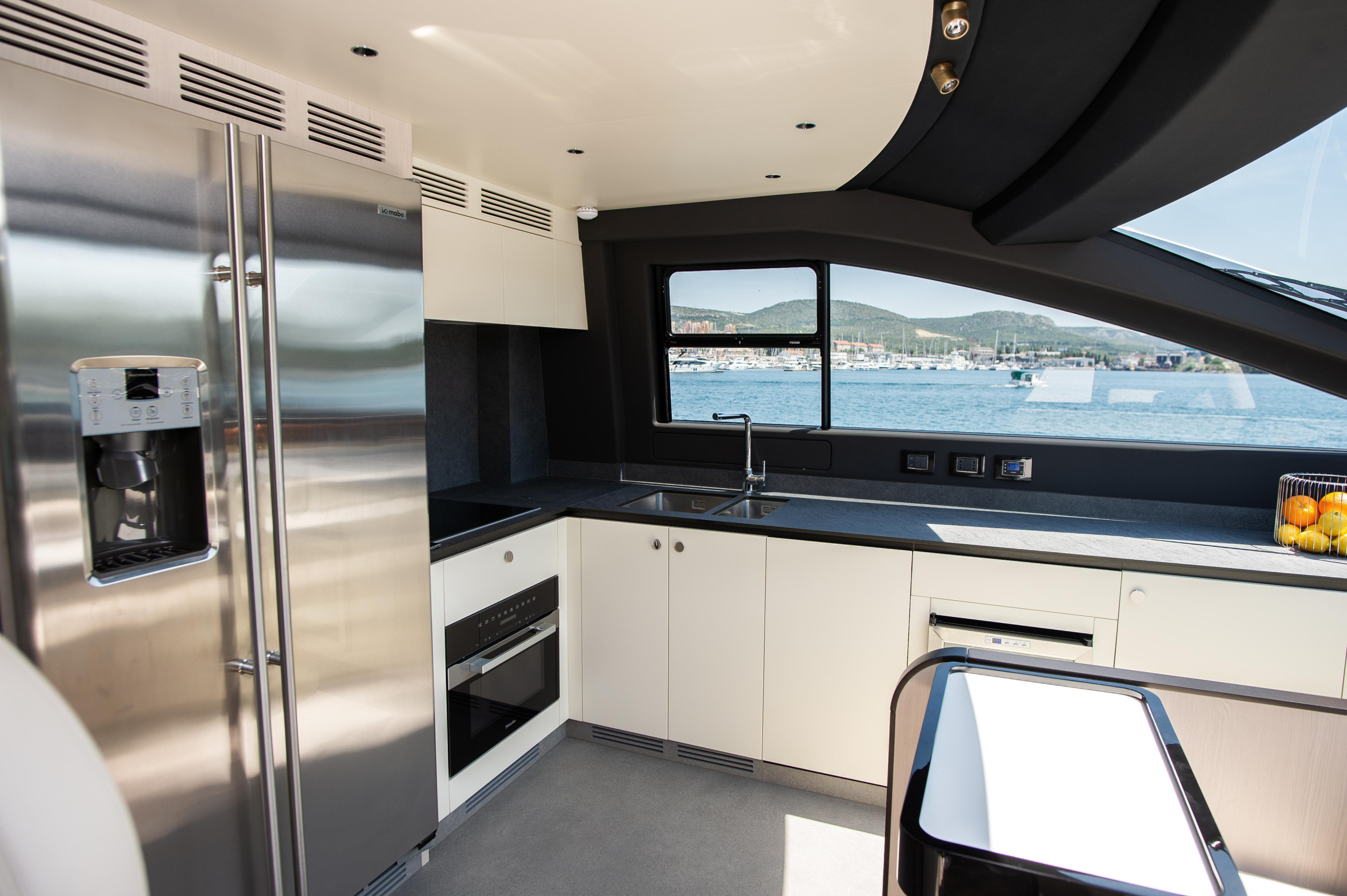 Azimut 78 Fly — photo 18