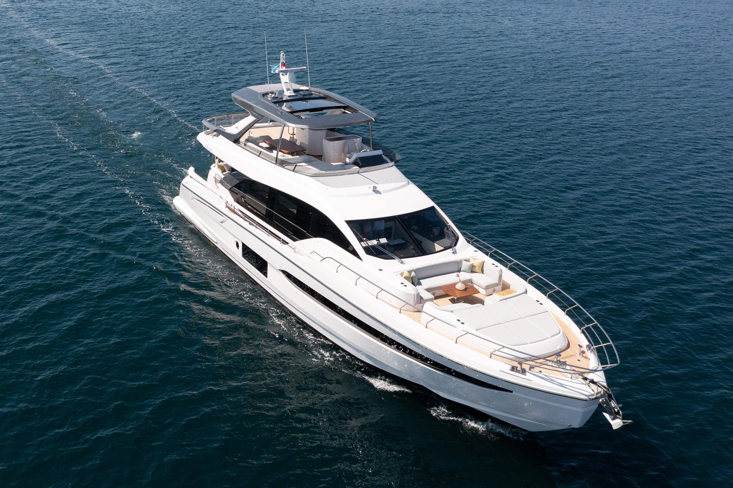Azimut 78 Fly — photo 22