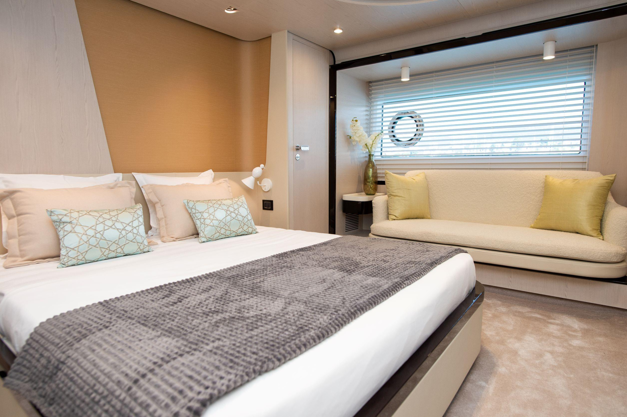 Azimut 78 Fly — photo 8