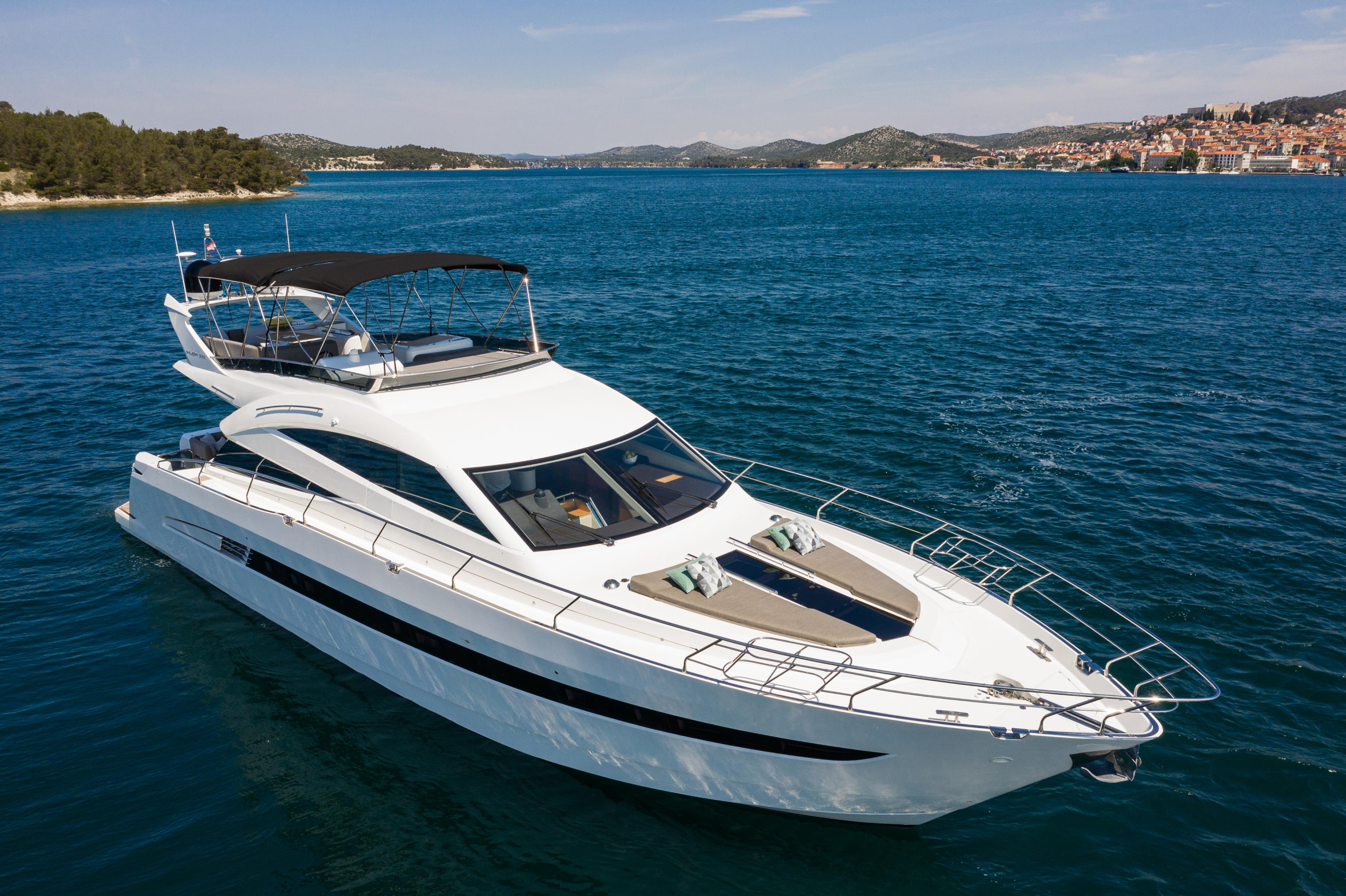 Galeon 640 Fly — photo 17